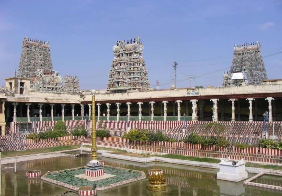 Gopurams_of_the_Madurai_Meenakshi_Temple_Madurai_Tamil_Nadu_India_2004_350